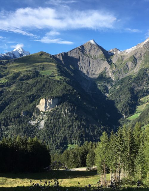 Wanderung vom Tal ins Goldried